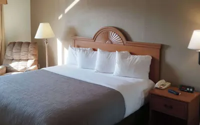 Photo 3 - Quality Inn Huntington University Area