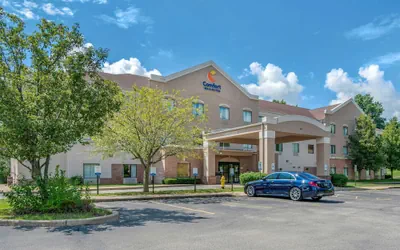 Photo 2 - Comfort Inn & Suites St. Louis - O'Fallon