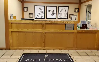Photo 4 - Country Inn & Suites by Radisson, Bend, OR