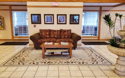 Photo 5 - Country Inn & Suites by Radisson, Bend, OR