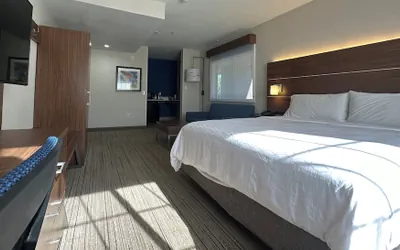 Photo 5 - Holiday Inn Express & Suites Mountain View Silicon Valley by IHG