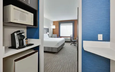 Photo 3 - Holiday Inn Express Hotel & Suites Dallas - Duncanville by IHG