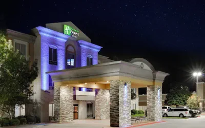 Photo 2 - Holiday Inn Express Hotel & Suites Dallas - Duncanville by IHG