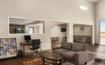 Photo 5 - Super 8 by Wyndham Gainesville TX