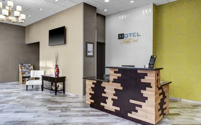 Photo 3 - The Hotel By Gold Dust