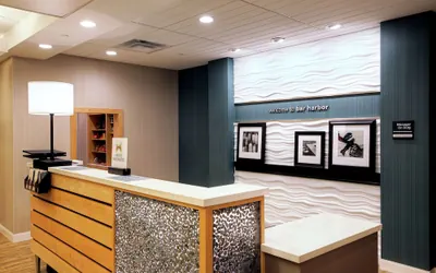 Photo 5 - Hampton by Hilton Bar Harbor
