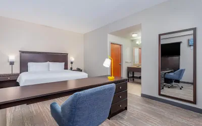 Photo 4 - Hampton Inn & Suites Parkersburg Downtown