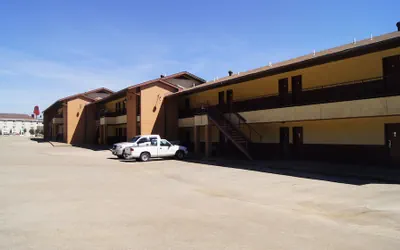 Photo 4 - Holiday Lodge & Suites