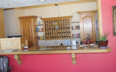 Photo 3 - Holiday Lodge & Suites