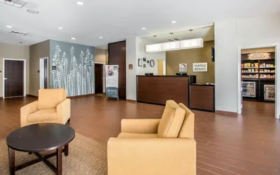 Photo 3 - Sleep Inn & Suites Meridian - Bonita Lakes