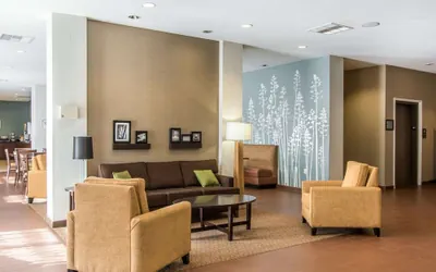 Photo 5 - MainStay Suites Meridian - Bonita Lakes