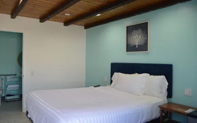 Photo 2 - Calafia Inn