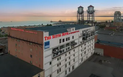 Photo 2 - The Suites Hotel at Waterfront Plaza