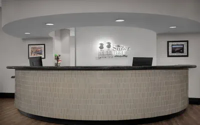 Photo 5 - The Suites Hotel at Waterfront Plaza