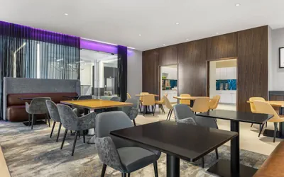 Photo 5 - Residence Inn New York The Bronx At Metro Center Atrium