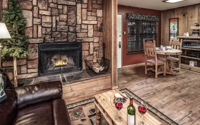 Photo 2 - Shadow Mountain Lodge and Cabins