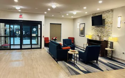 Photo 5 - Comfort Suites Plymouth near US-30