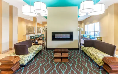 Photo 5 - La Quinta Inn & Suites by Wyndham Carlsbad