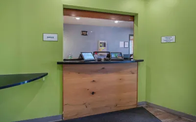 Photo 3 - Extended Stay America Select Suites - Dayton - Miamisburg