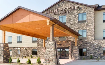 Photo 2 - Little Missouri Inn & Suites