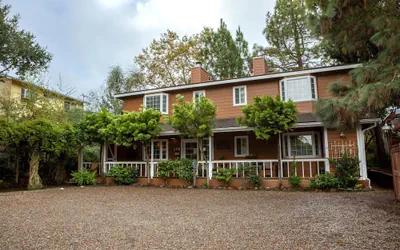 J Patrick Inn