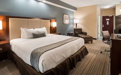 Photo 2 - Best Western Plus Boardman Inn & Suites