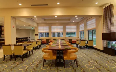 Photo 5 - Hilton Garden Inn Woodbridge
