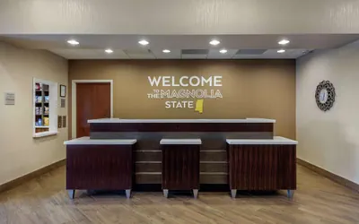 Photo 3 - Hampton Inn & Suites Columbus