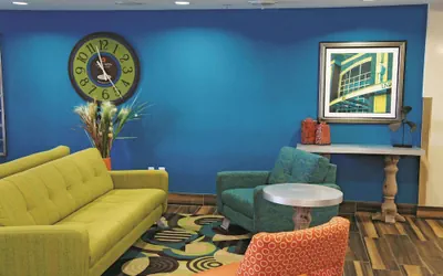 Photo 5 - La Quinta Inn & Suites by Wyndham Grand Forks