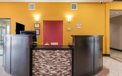 Photo 4 - Residency Suites - Cotulla