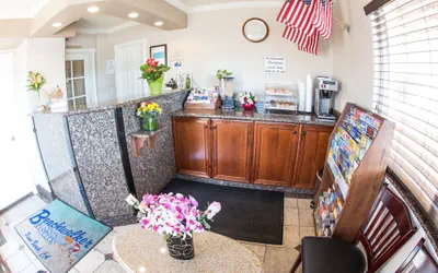 Photo 3 - Pismo Beachwalker Inn & Suites