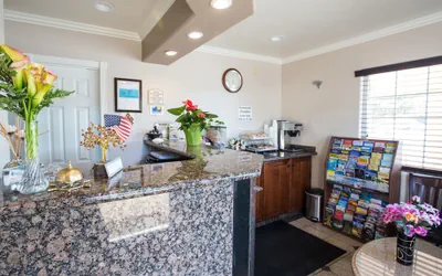 Photo 4 - Pismo Beachwalker Inn & Suites