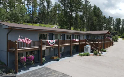 Photo 2 - Mountain View Lodge & Cabins