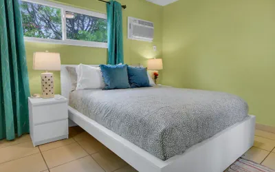 Photo 5 - Beach House Hotel