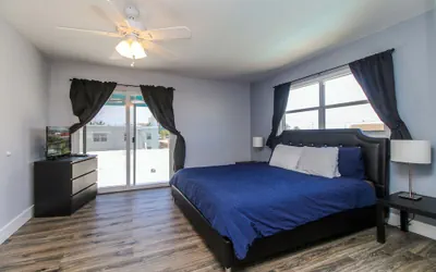 Photo 4 - Sun Beach Inn
