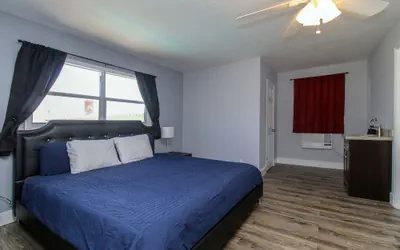 Photo 3 - Sun Beach Inn