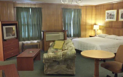 Photo 3 - Lincoln Lodge