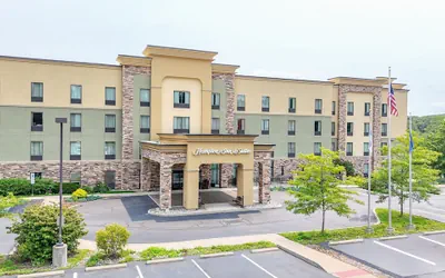 Photo 2 - Hampton Inn & Suites Stroudsburg Pocono Mountains