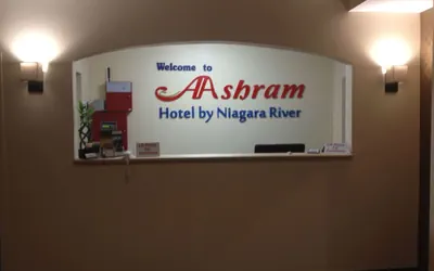 Photo 3 - AAshram Hotel by Niagara River