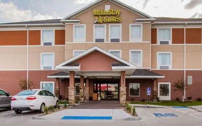 Photo 2 - MainStay Suites Grand Island