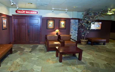Photo 3 - Carson Valley Motor Lodge & Suites