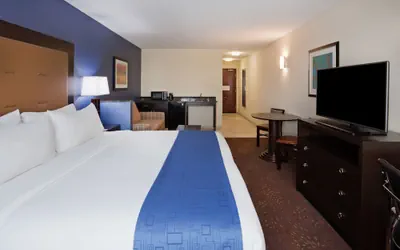 Photo 5 - Holiday Inn Express & Suites Davenport by IHG