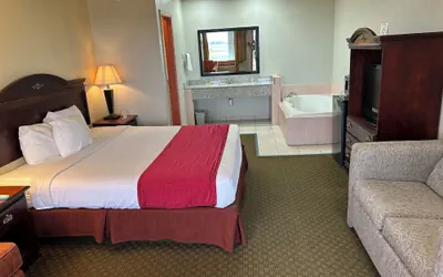 Photo 4 - Howards Inn Motel