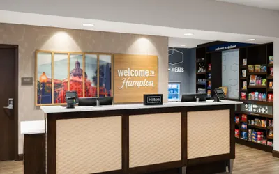 Photo 5 - Hampton Inn & Suites Deland