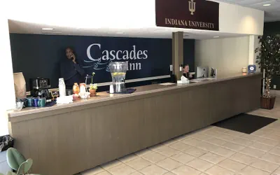 Photo 4 - Cascades Inn
