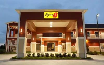 Super 8 by Wyndham Carrizo Springs