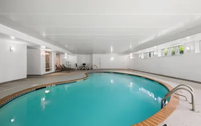 Photo 2 - Comfort Suites Near Casinos Norwich-Uncasville CT