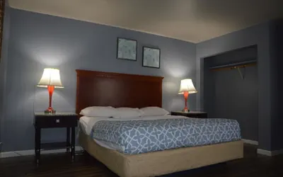 Photo 5 - Glass Slipper Inn - Stanford Palo Alto