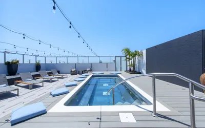 Photo 2 - Shade Hotel
