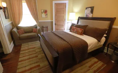 Photo 4 - Inn at 835 Boutique Hotel